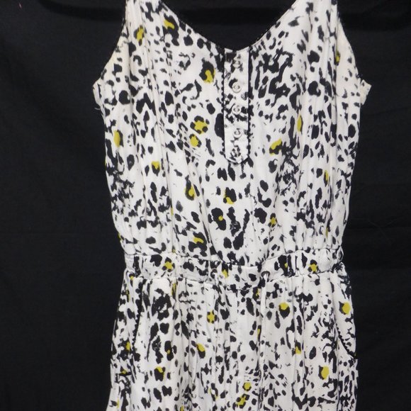 DYNAMITE, xs, white, black, yellow, dress, BNWOT